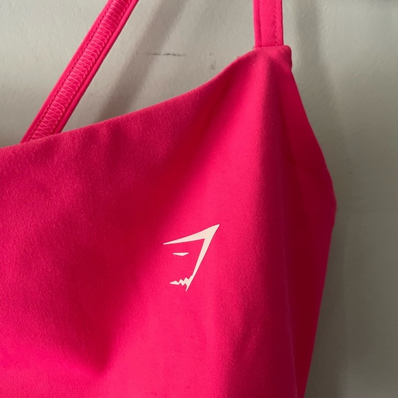 Gymshark Strappy Crop Cami tank - Fuchsia - Picture 4 of 9